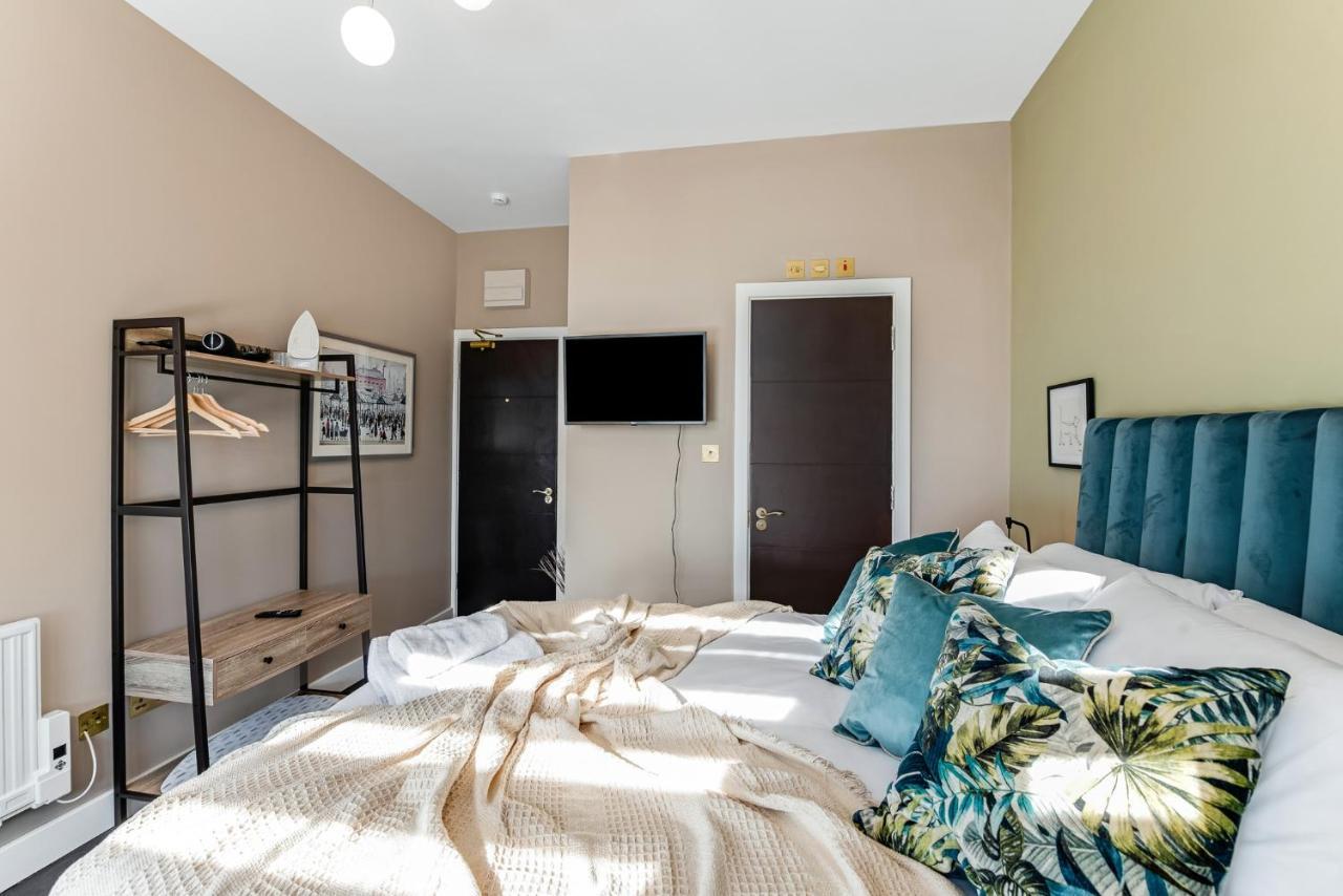 Elegant Studio - Perfect For Explorers Apartment London Bagian luar foto