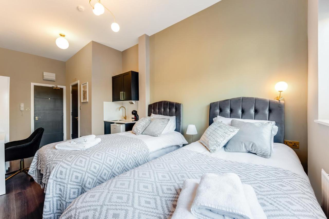 Elegant Studio - Perfect For Explorers Apartment London Bagian luar foto