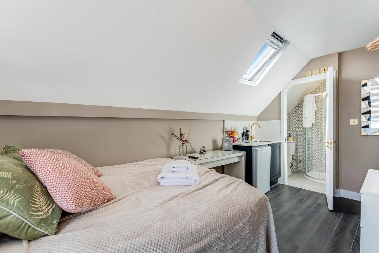 Elegant Studio - Perfect For Explorers Apartment London Bagian luar foto