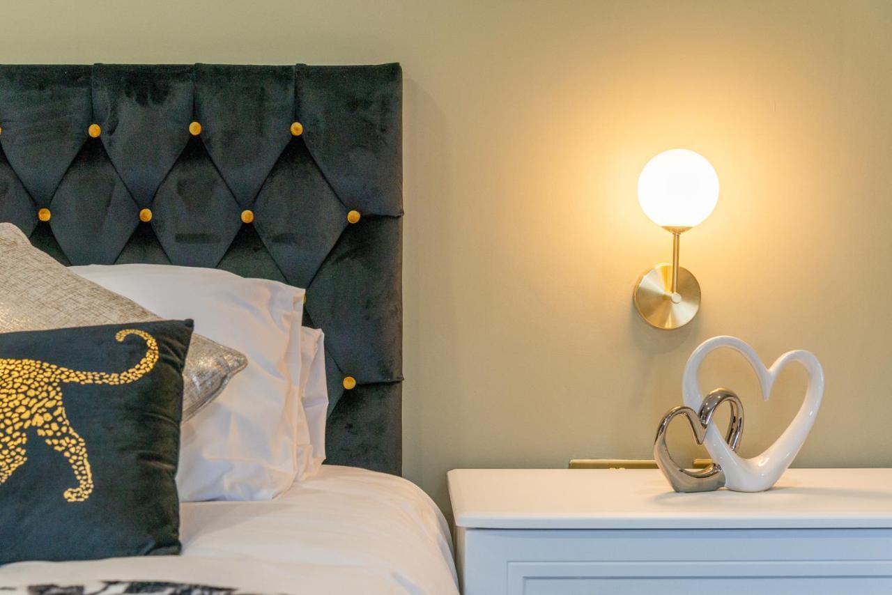 Elegant Studio - Perfect For Explorers Apartment London Bagian luar foto