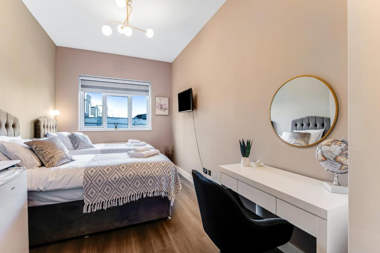 Elegant Studio - Perfect For Explorers Apartment London Bagian luar foto