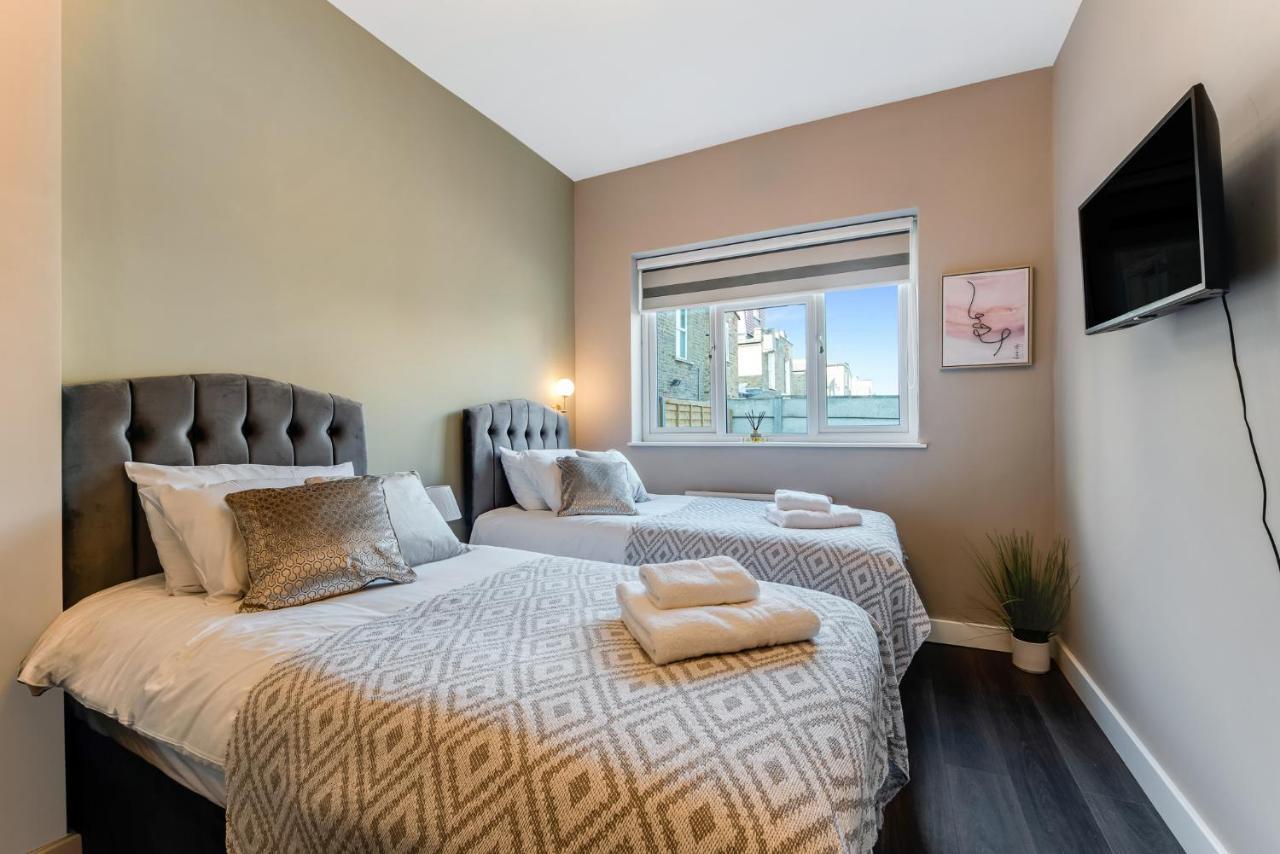 Elegant Studio - Perfect For Explorers Apartment London Bagian luar foto