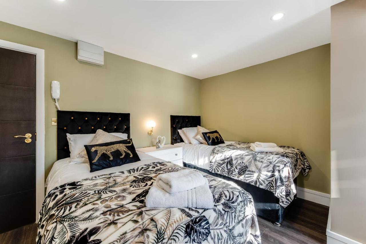 Elegant Studio - Perfect For Explorers Apartment London Bagian luar foto